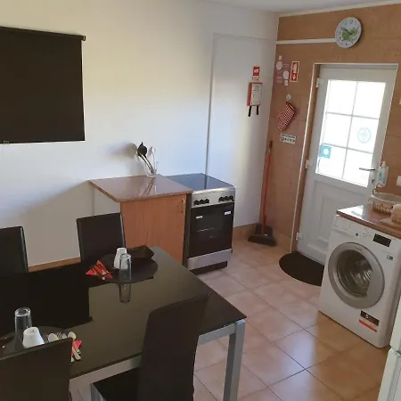 بيت ضيافة Joe & Vera's Place 3*