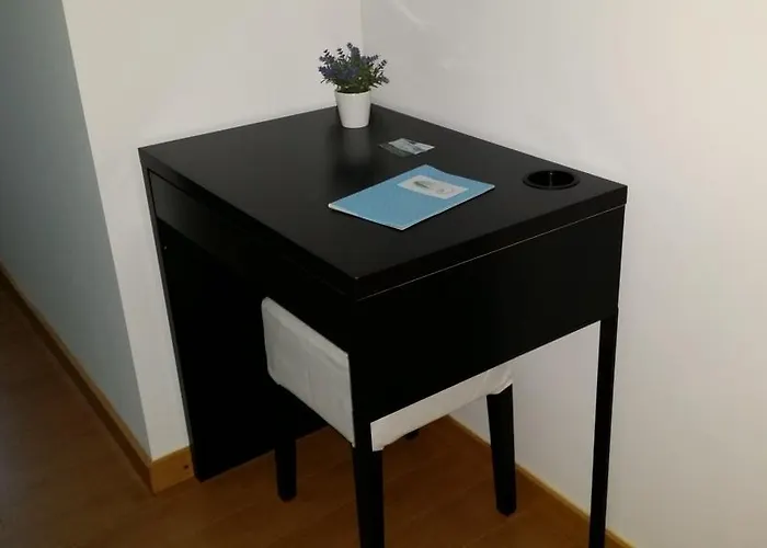 Joe & Vera's Place 3* 코르부