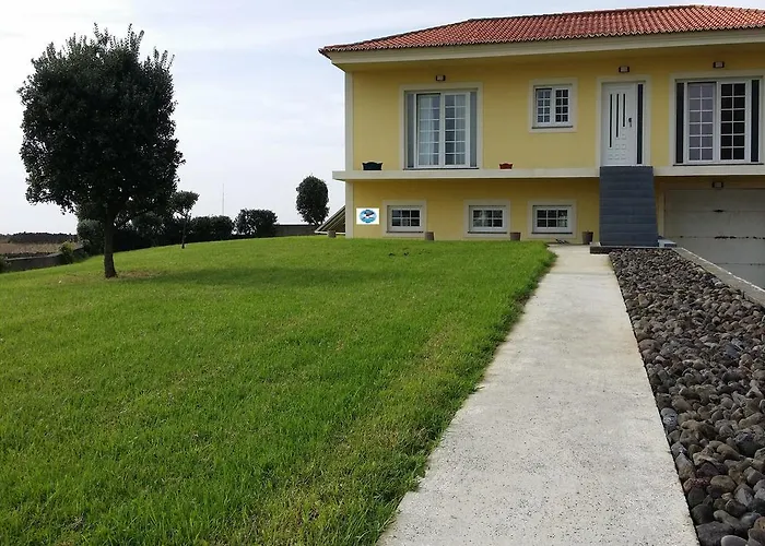 Joe & Vera's Place 3*