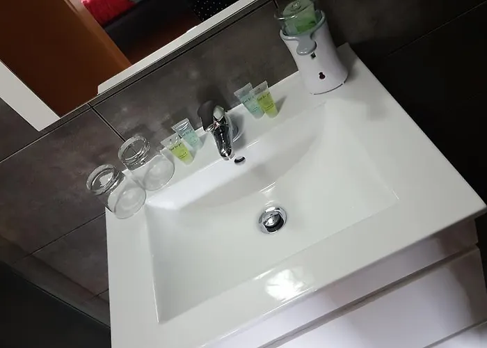 Joe & Vera's Place Guest house Corvo